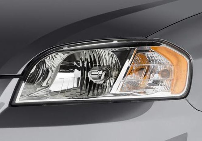 Chevrolet Aveo Headlight Image